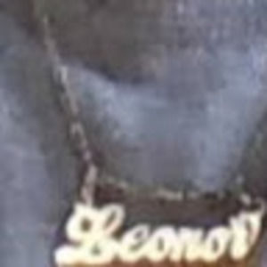 Meet your Posher, Leonor